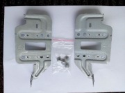 Uchwyty mocujące do radionawigacji z śrubami