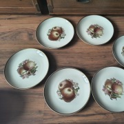 Stary talerz deserowy owoce ecru KPM Royal Ivory