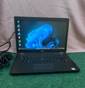 Dell 5480 8Gb ram i5 180 GB ssd