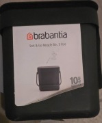 Brabantia Sort & Go Recycle Bin o pojemności 3 litrów. 