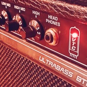 Behringer 8" Wzmacniacz gitarowy combo piecyk do: gitara elektryczna 