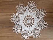 SERWETKA WYKONANA  NA SZYDEŁKU śr 24 cm (2)