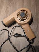 Suszarka do włosów Farel SRN-15A to polski produkt z epoki PRL-u.