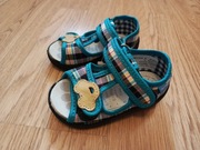 Kapcie chłopięce RenBut. Rozmiar 19.