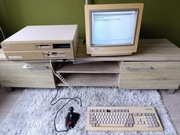Commodore Amiga 2000 z kartą rozrzeżeń sprawny klaw i joy