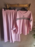 Komplet damski dresowy typ masełko pudrowy róż