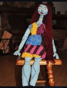 Lalka Sally - postać zrobiona na szydełku