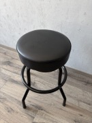 Taboret Fender Barstool Logo 24"