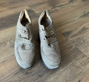 Buty / trzewiki na koturnie Via di Fuga, rozmiar 39. zamszowe