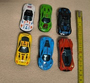 Autka pasujące do Dino track 6 szt