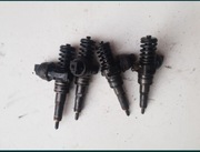 Pompowtryski komplet 4 szt VW Audi 038130073AR ASZ AWX 