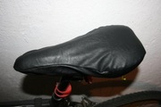pokrowiec na siodełko do roweru SCOTT czarny e-skóry 270*140mm