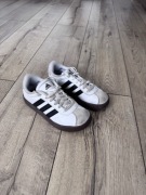 Buty Adidas Court 3.0 ID9062 r. 31