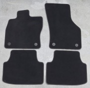 Oryginalne welurowe  dywaniki VW Golf 8