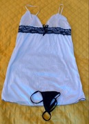 Komplet bielizny koszulka + stringi  M biały 