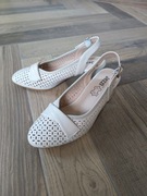 Sandały beżowe WOSKAR roz. 36