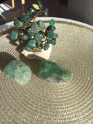 Drzewko szczęścia z naturalnych kamieni.