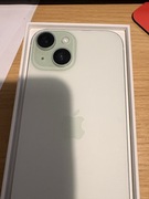 iPhone 15 Zielony – Stan idealny, bateria 86%