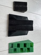 Klin montażowy tarasowy plastikowy do poziomowania podłogi