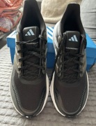 Damskie buty do biegania Adidas Ultrabounce r.40 2/3