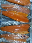 Łosoś wędzony na zimno 1kg.