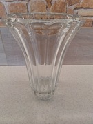 duży wazon na bukiet z przezroczystego szkła żebrowanego o szerokim otworze