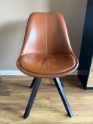 Krzesła Actona Company 