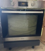 Piekarnik elektryczny do zabudowy Indesit