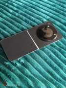 ZTE Nubia Flip 5g - Panel Przedni z wyświetlaczem i Panel Tylny.