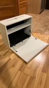 Ikea Ludvig biała otwierana szafka wisząca na rtv, elektronikę, laptop