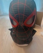 Nowa maska Spiderman, ruchome oczy