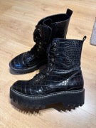 ZARA TRF  GLANY PÓŁBUTY /41/  czarne