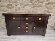 Komoda w stylu kolonialnym