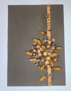 Dekoracja ścienna: Żołędzie na tle mokka