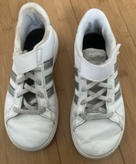 Adidas trampki dziewczęce rozmiar 33 uk1 białe skórzane 