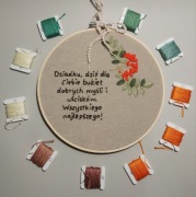 Haftowany tamborek na Dzień Dziadka.