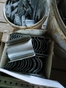 wieszaki krzyżowe ,obrotowe ,płaskie ,kołki do styropianu 