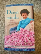 DZIEŃ MIODU Annia Ciezaldo Reportaż Kuchnia Wojna