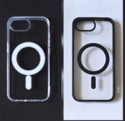 Etui/case klasyczne przezroczyste i czarne z MagSafe na iPhone'a 16E