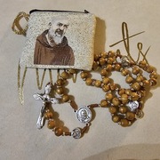 Różaniec Ojca Pio relikwia+etui