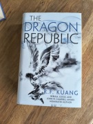 The Dragon republic Rebecca F. Kuang  twarda oprawa w obwolucie 