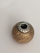 Pandora essence Wrażliwość sensitivity złoty