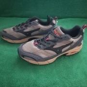 Buty sportowe Mizuno MRX do chodzenia, nowe z metką