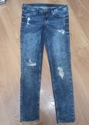 Jeansy z przetarciami r.28/32