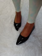 (39) Czarne, lakierowane baleriny wieczorowe, NOWE 