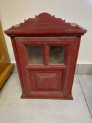 Przedwojenna szafeczka