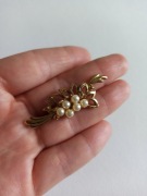 Taiwan broszka vintage sztuczne perełki bukiet elegancka klasyczna perełki