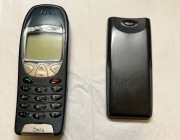 Telefon komórkowy Nokia 6210.