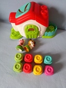 Clementoni Sensoryczna Farma miękkie klocki domek