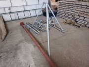 Trójnóg/stojak do utrzymywania stempla